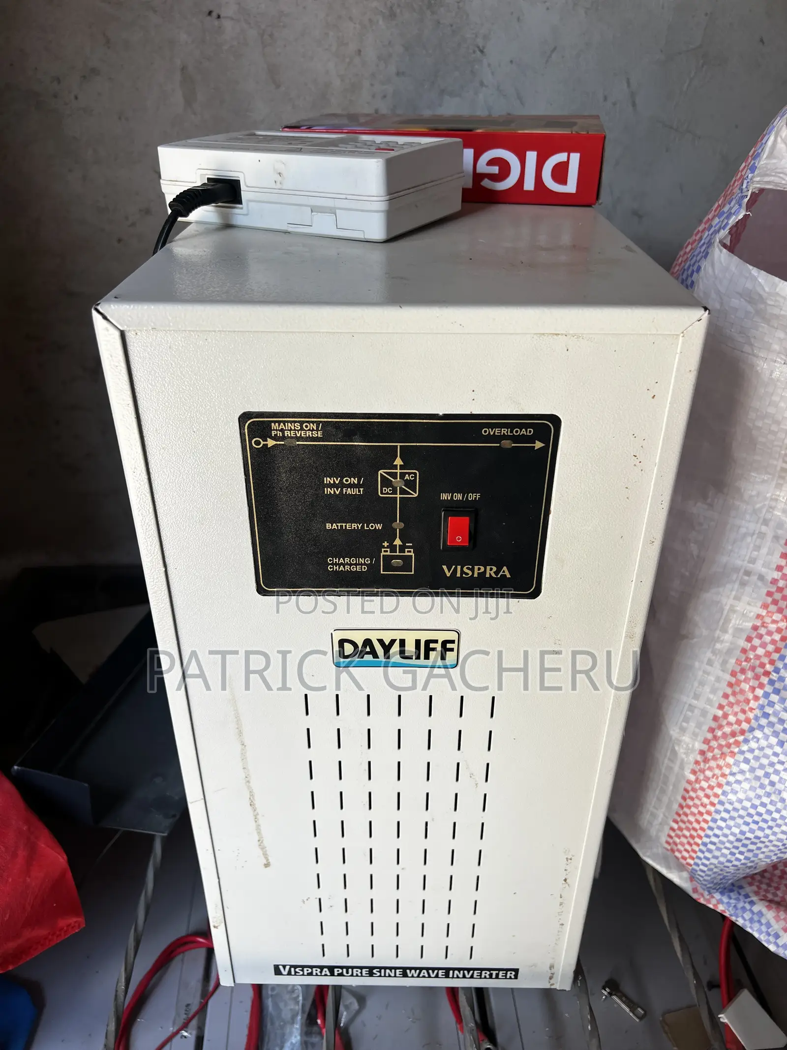 5KVA Back Up Inverter and MPPT Controller, PV Protector, Panels