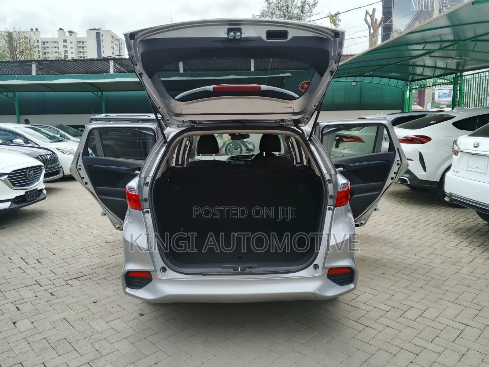 Honda Fit Shuttle 1.5 Hybrid 2WD 2020 Silver