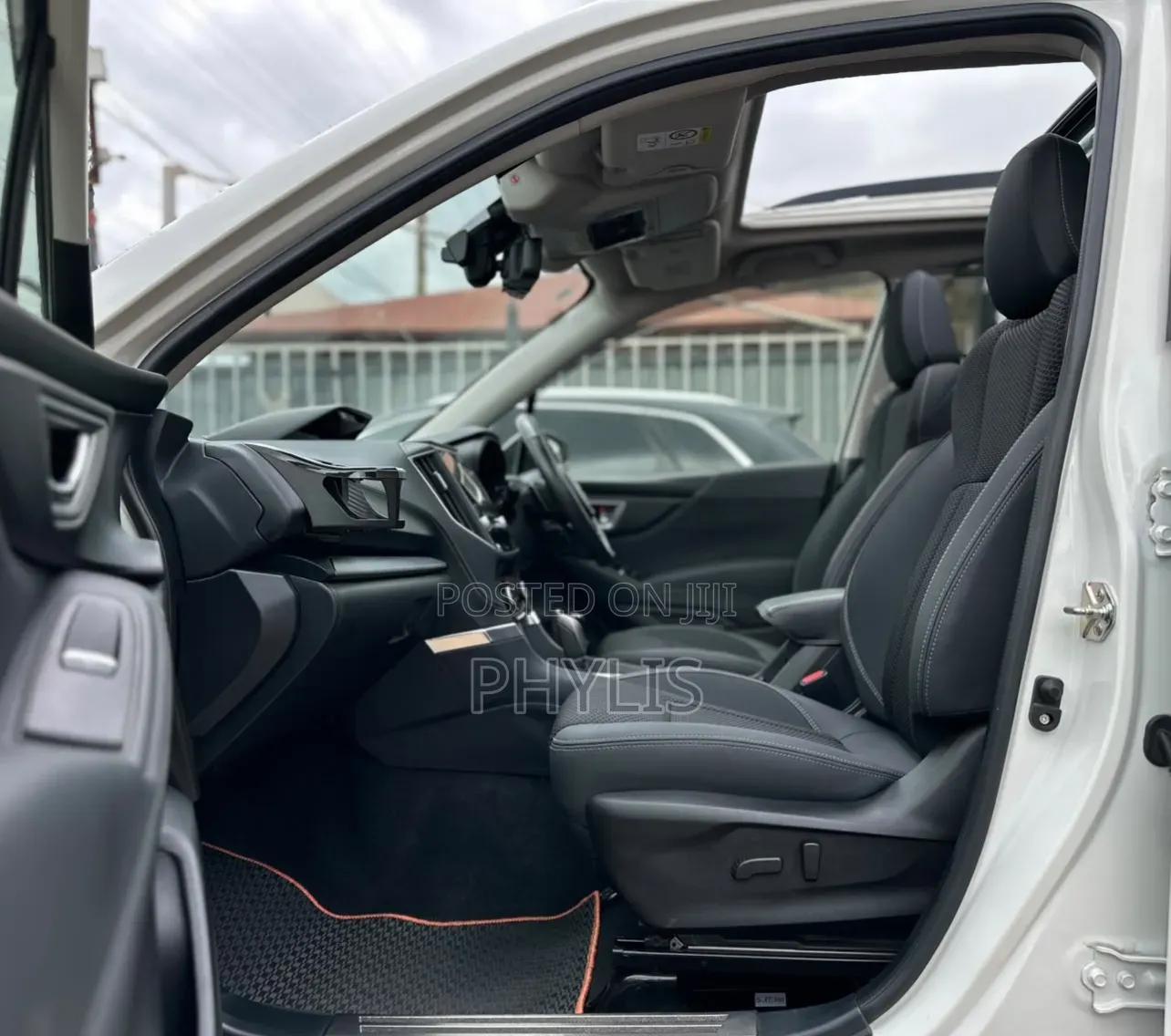 Subaru Forester 2019 Pearl