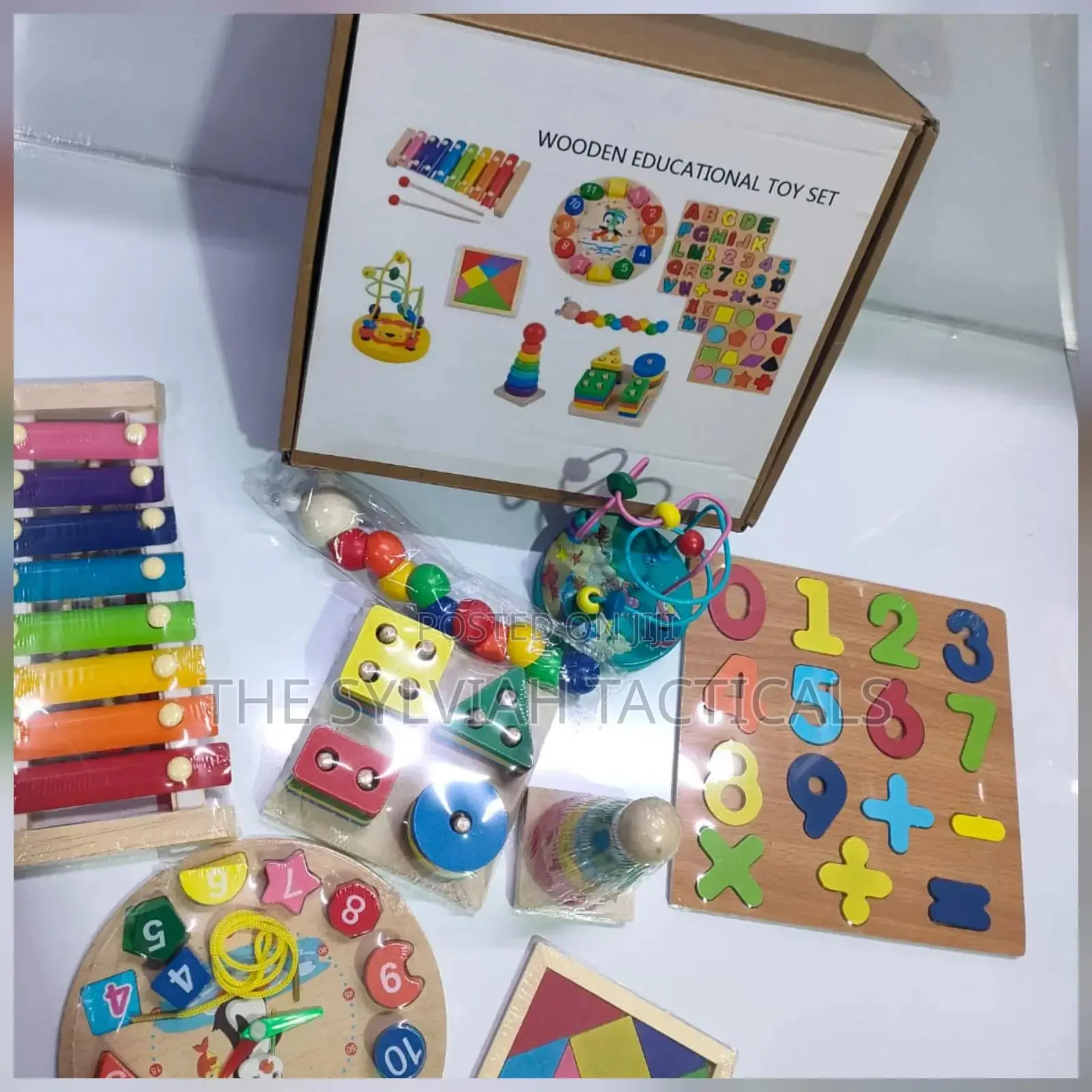 *Montessori 8 Set Toys*