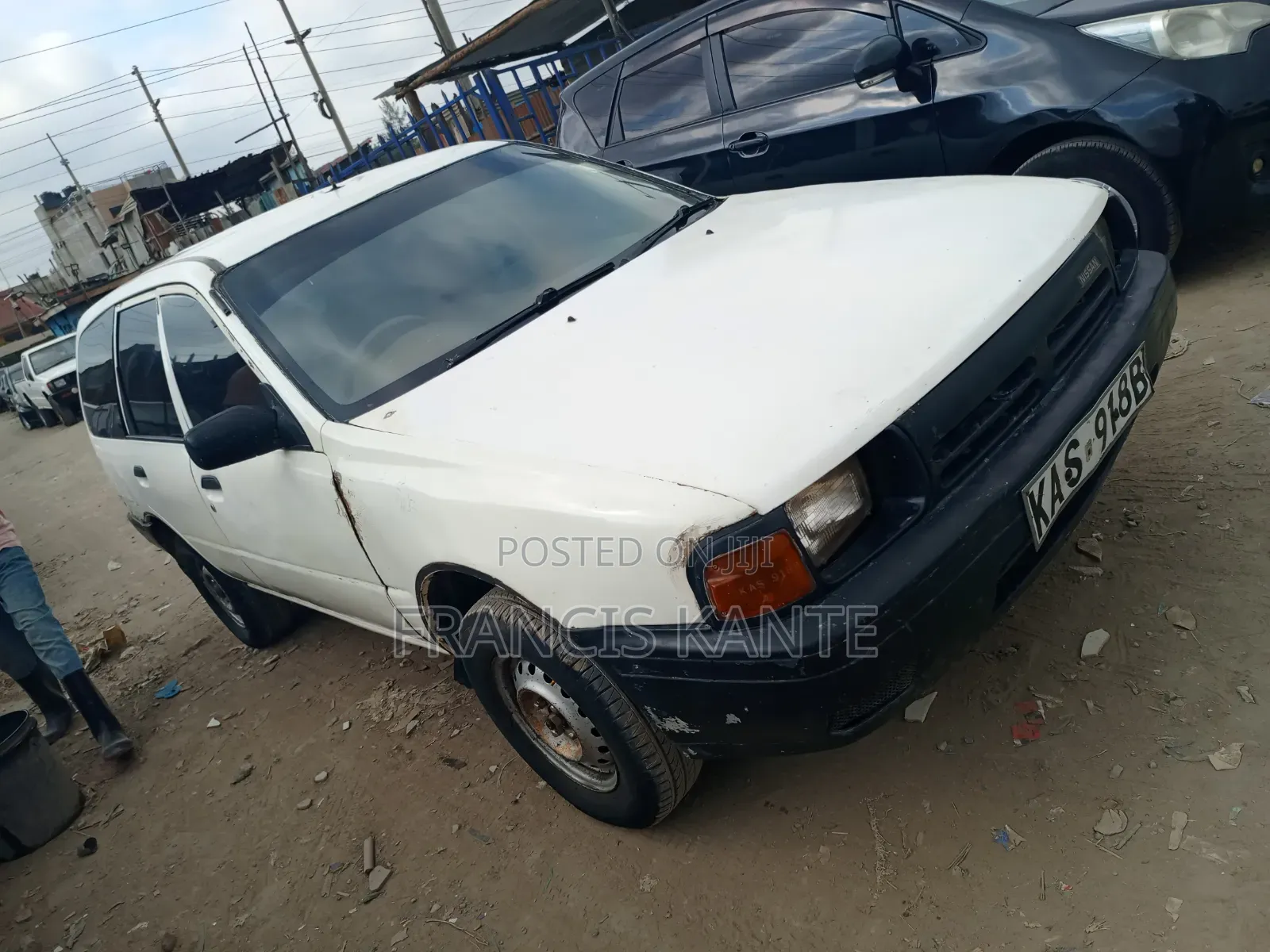 Nissan Advan 2004 White