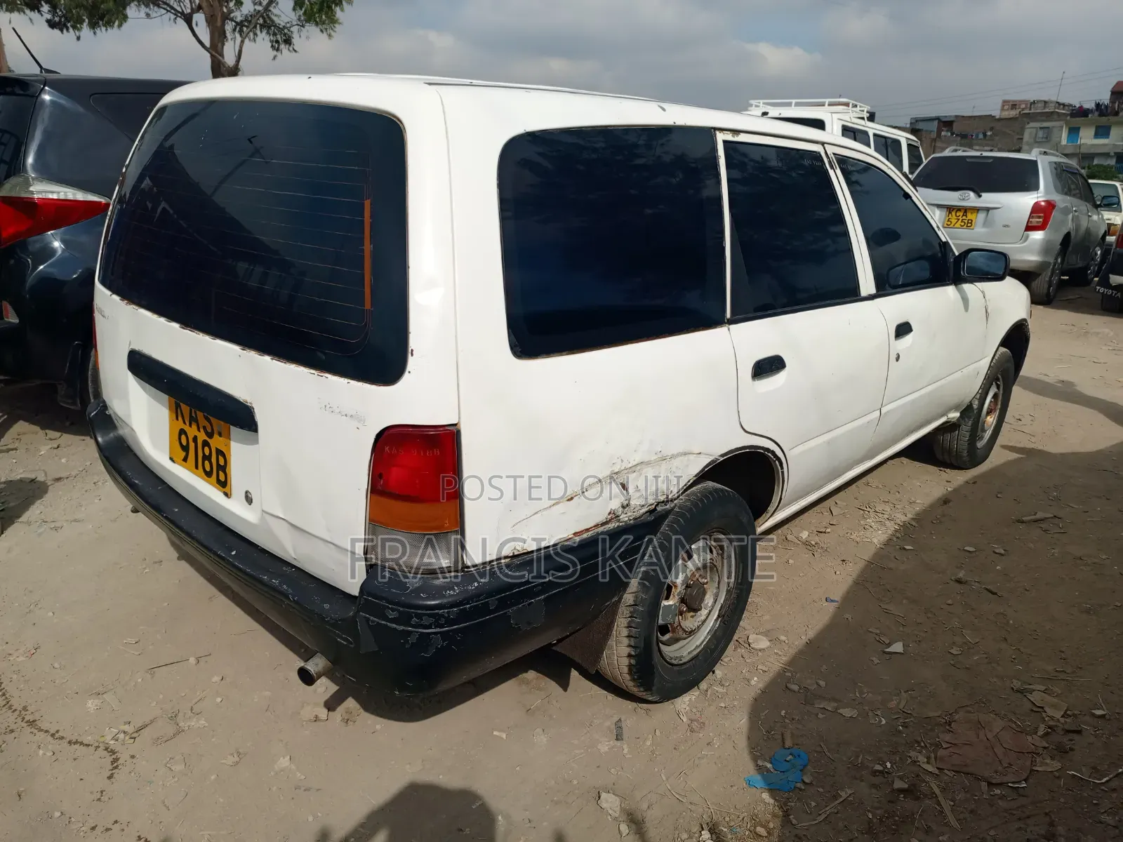 Nissan Advan 2004 White