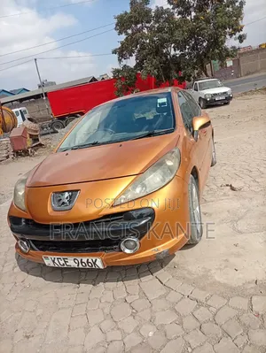 Peugeot 207 2012 Orange