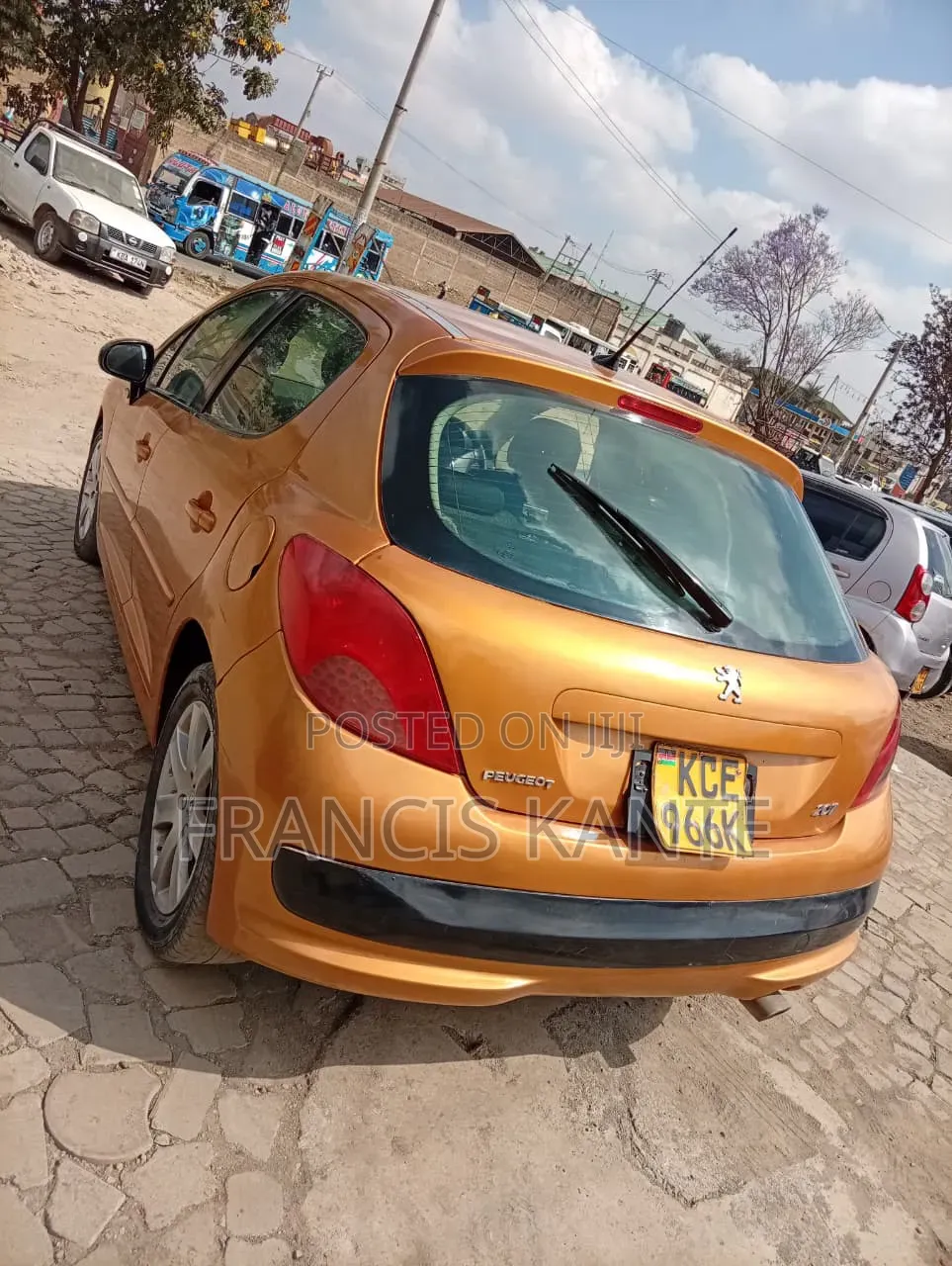 Peugeot 207 2012 Orange