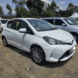 Toyota Vitz 1.3 FWD 5dr 2015 White