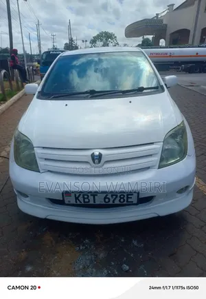 Toyota IST 2005 White