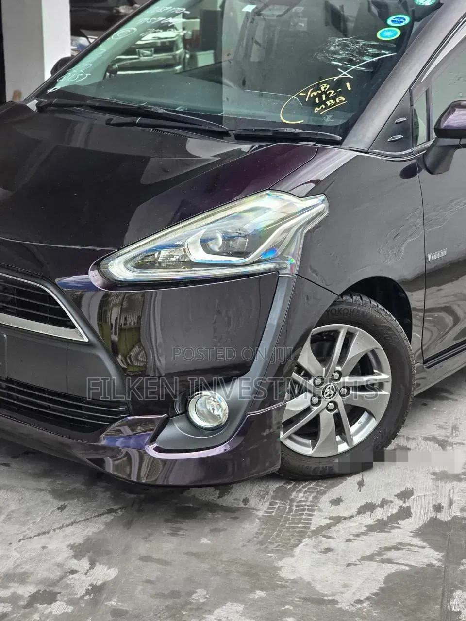 Toyota Sienta 1.5 FWD (6-seater) 2018 Maroon