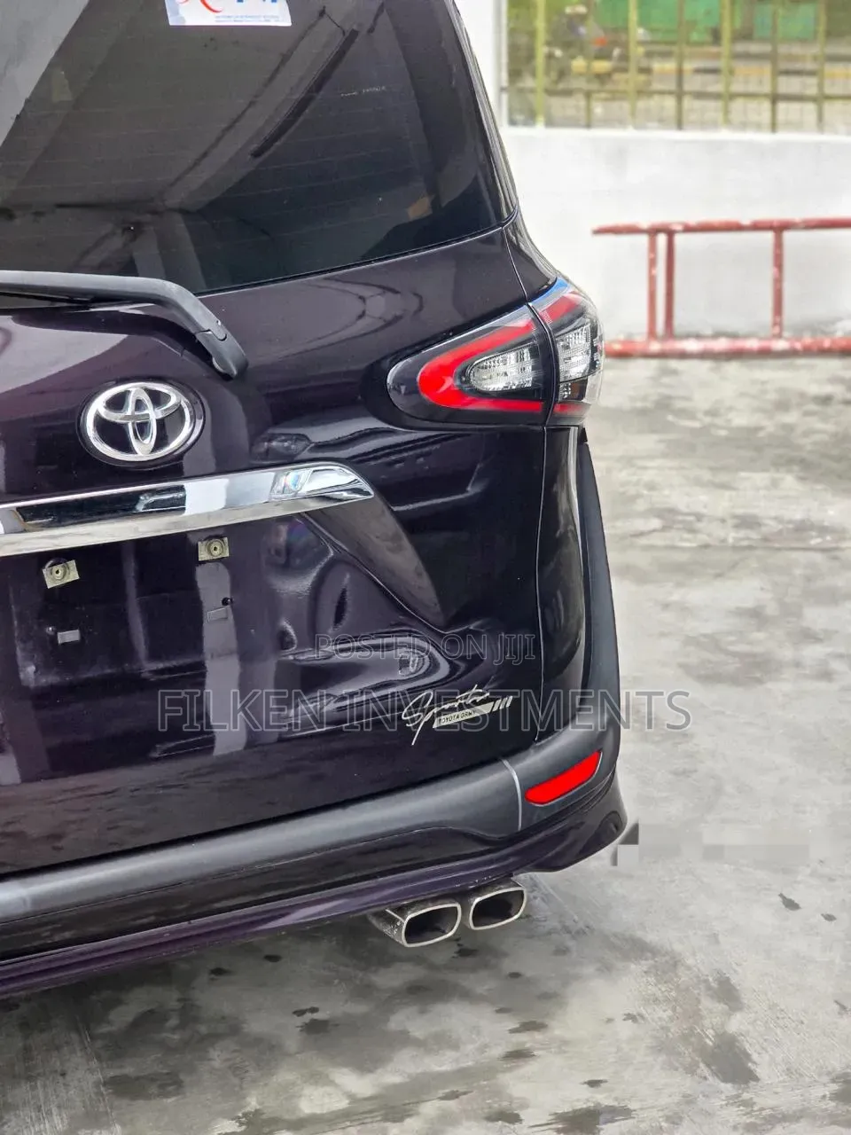 Toyota Sienta 1.5 FWD (6-seater) 2018 Maroon
