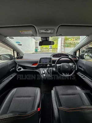 Toyota Sienta 1.5 FWD (6-seater) 2018 Maroon