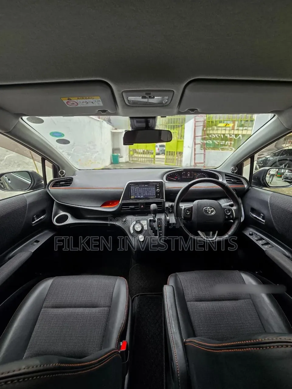 Toyota Sienta 1.5 FWD (6-seater) 2018 Maroon