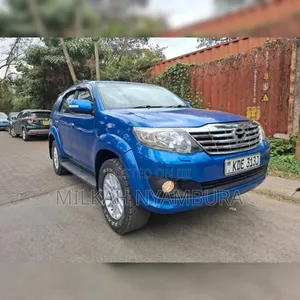 Toyota Fortuner 2012 Blue
