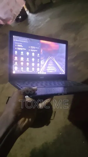 New Laptop Acer AcerNote 4GB Intel Core i5 HDD 60GB