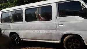Nissan Caravan (Urvan) 2017 White