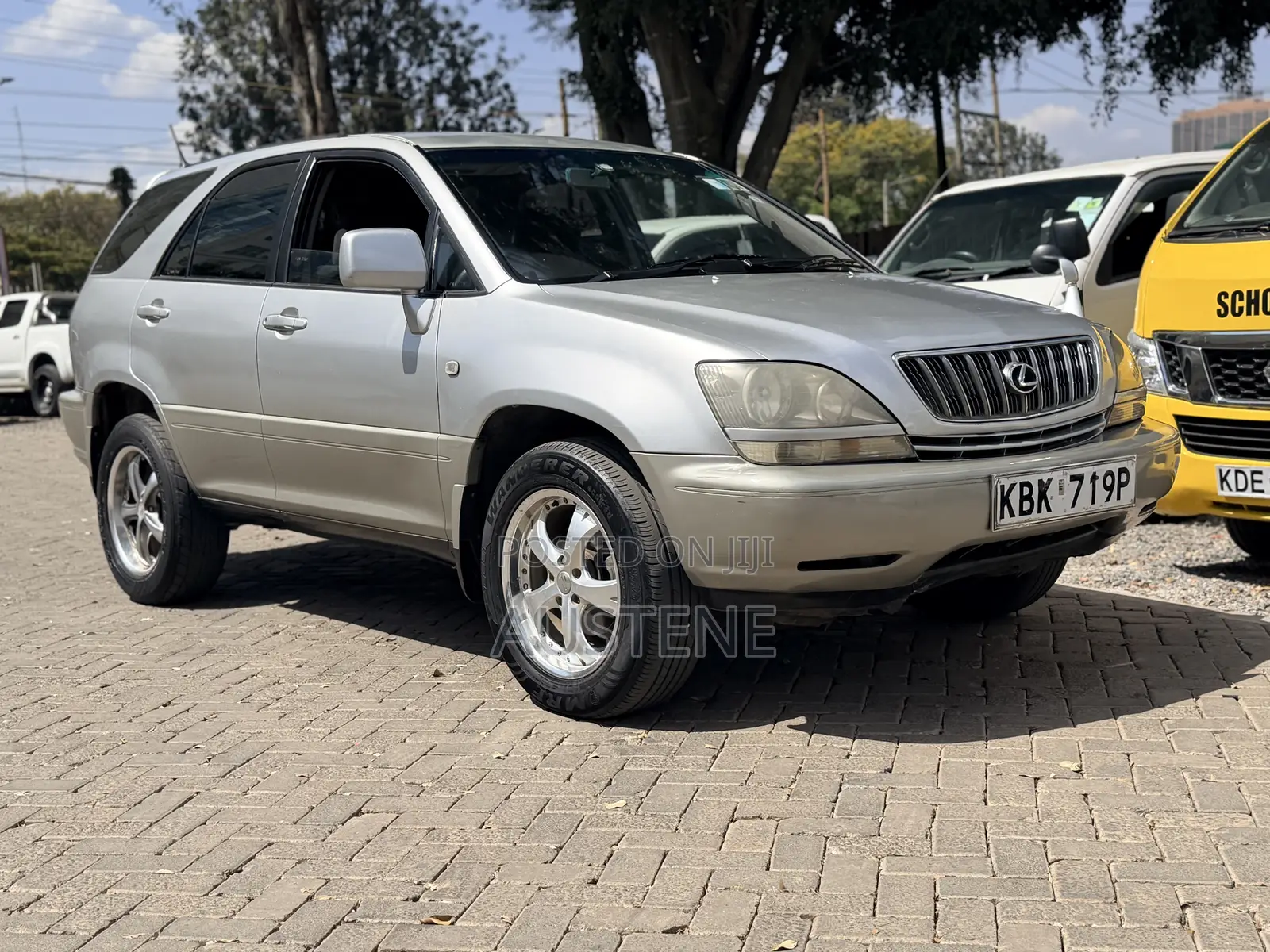 Toyota Harrier 2002 Silver