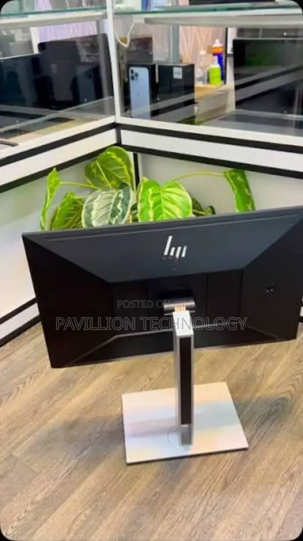 HP 27'g4 Monitor