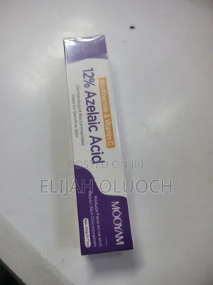 MOOYAM 12% Azelaic Acid Face Cream With Niacinamide and Vitamin C