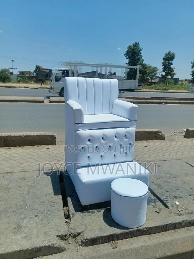 Space Saving Single Cost Friendly Pedicure Seat - thumbnail 2