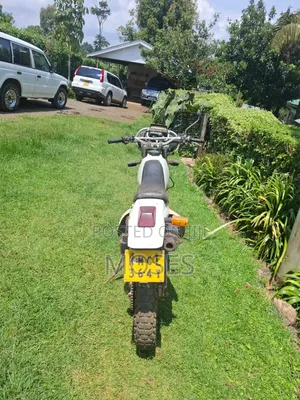 Honda 2005 White