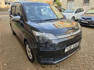 Toyota Spade 2014 Black