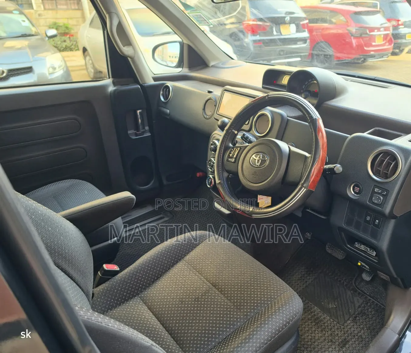 Toyota Spade 2014 Black