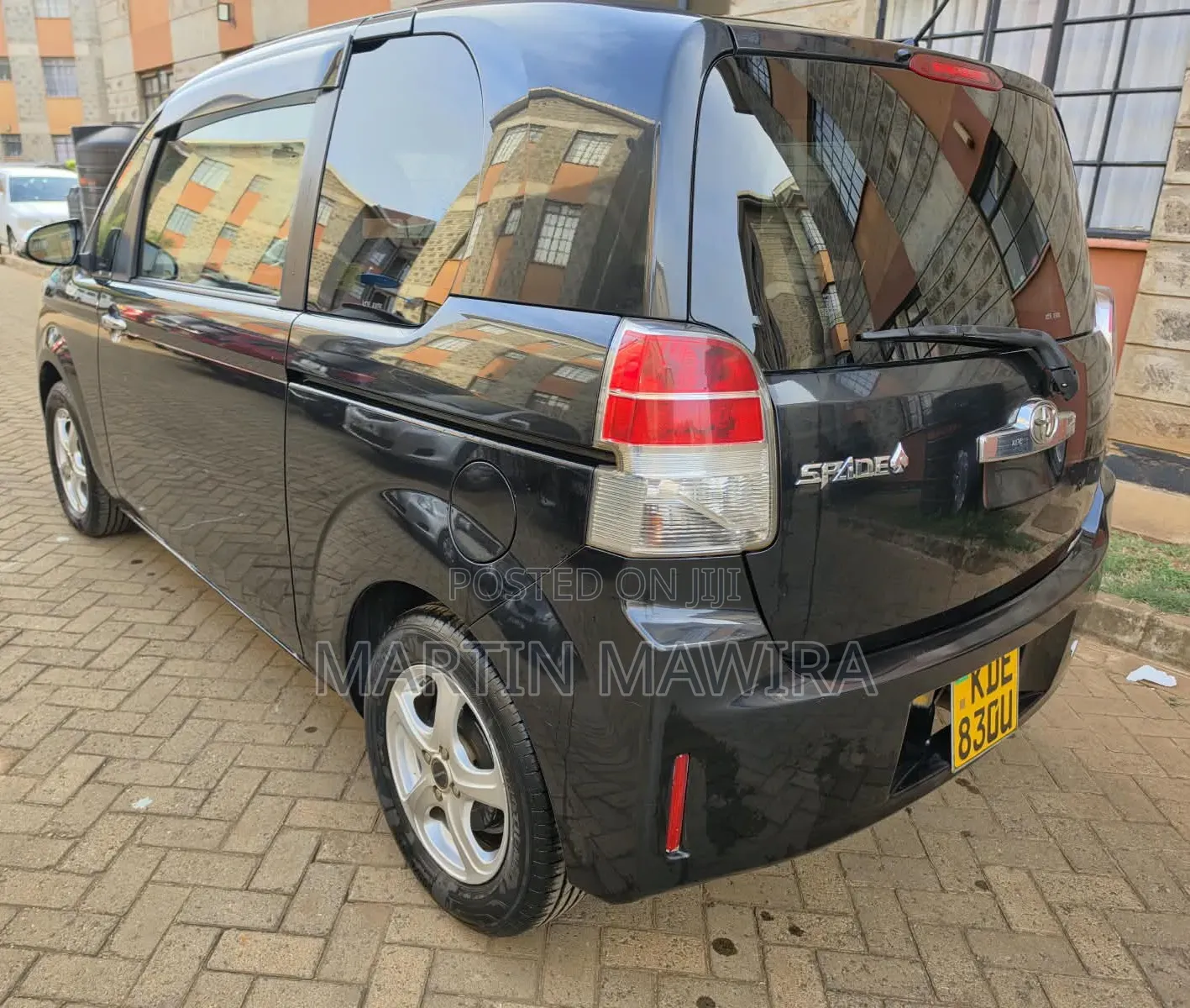 Toyota Spade 2014 Black