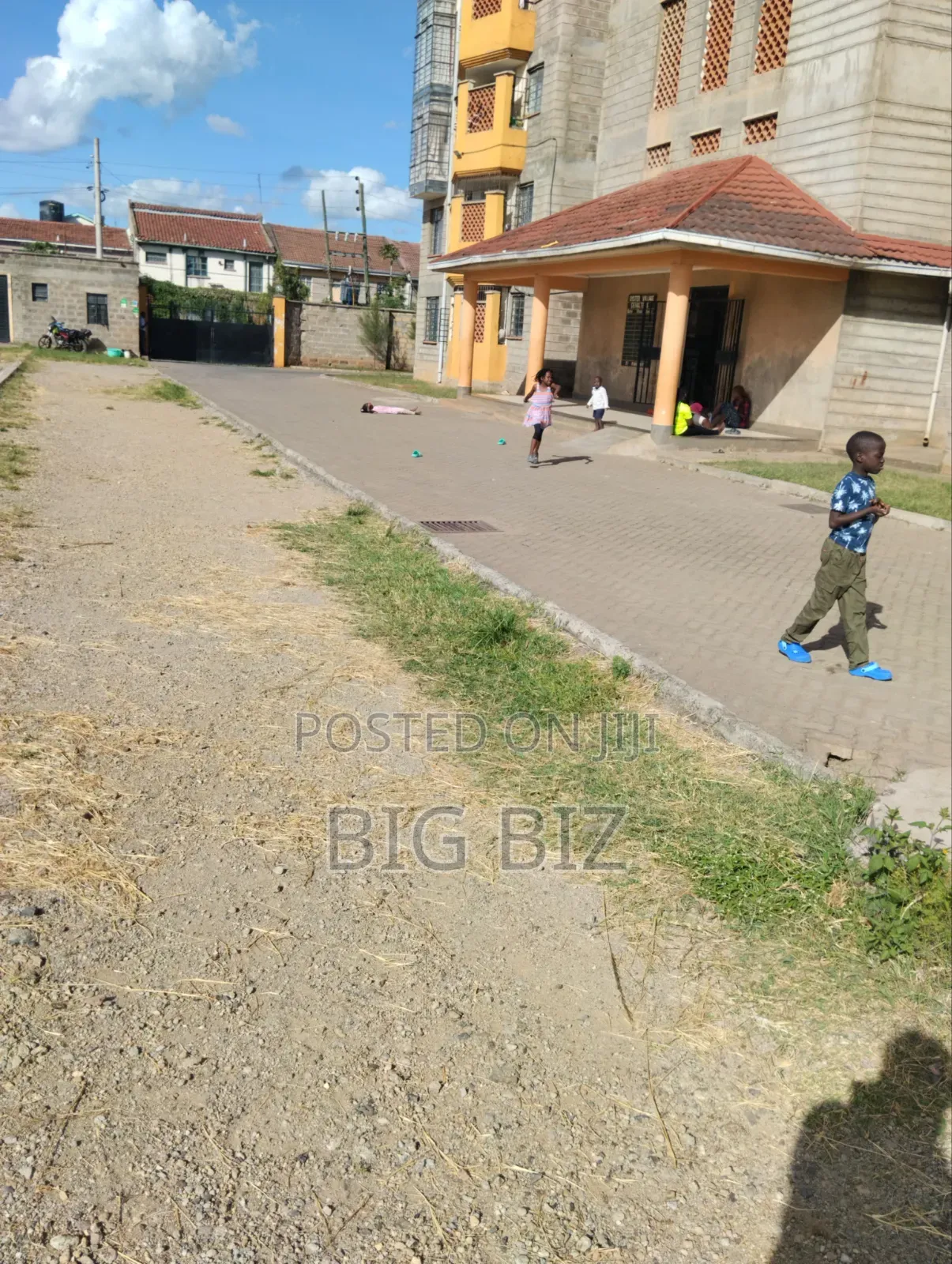 2bdrm Apartment in Donholm, Oyster, Greenspan for rent