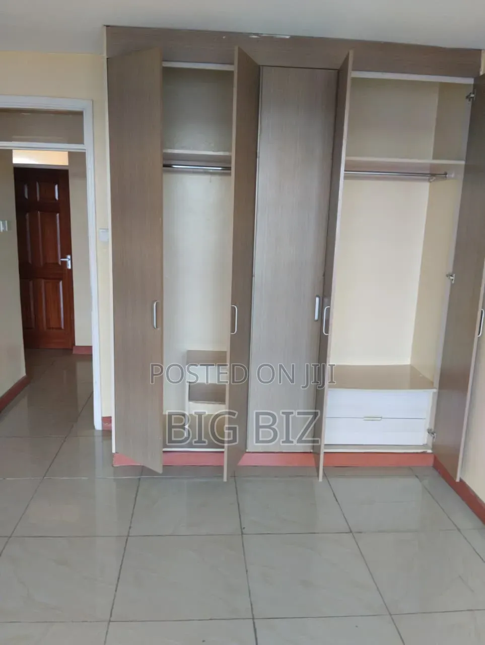 2bdrm Apartment in Donholm, Oyster, Greenspan for rent