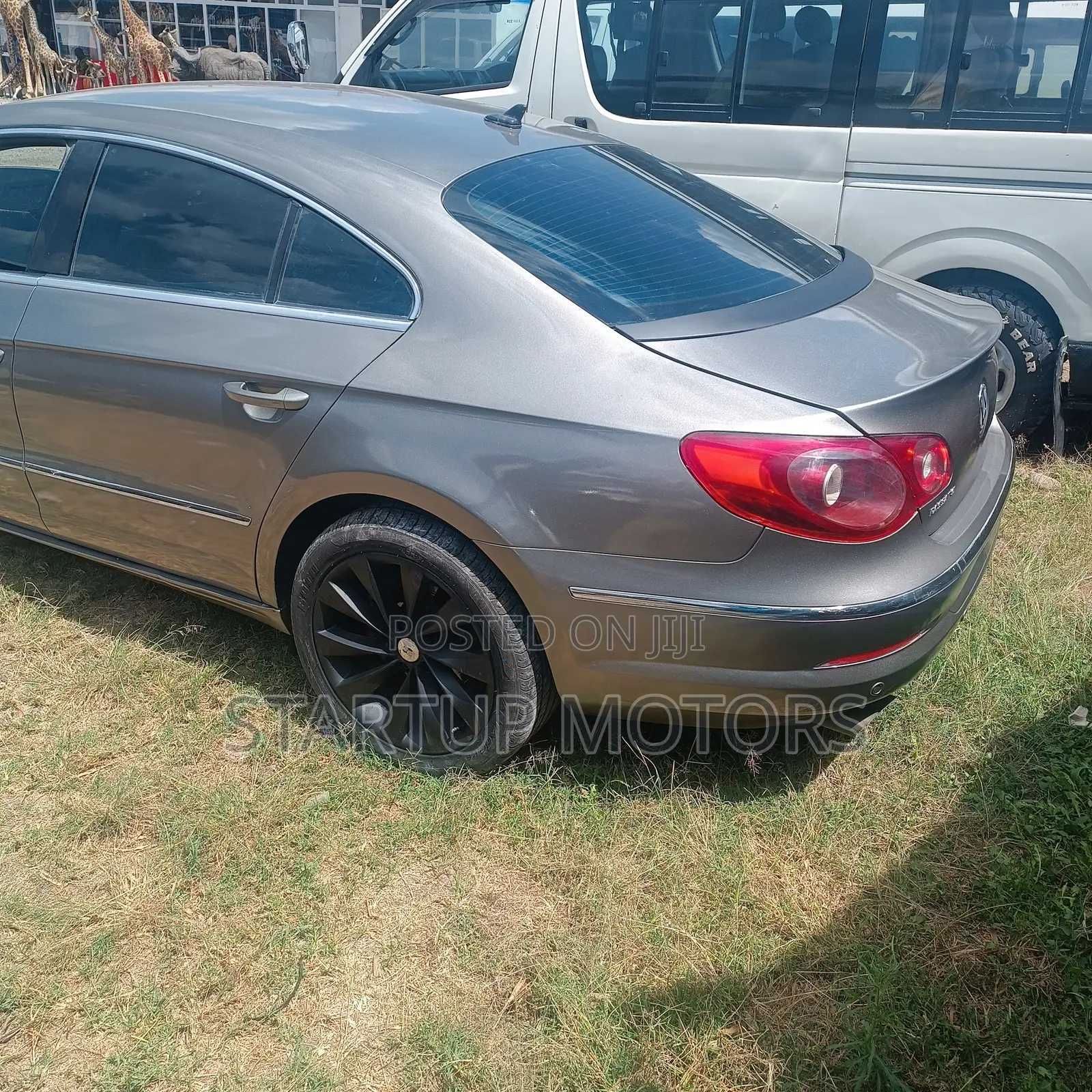 Volkswagen CC 2.0 Luxury Limited 2011 Gold