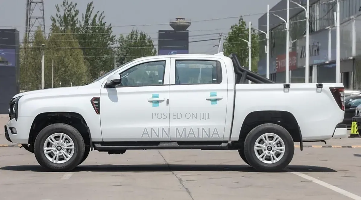 New Sinotruk Howo 2025 White