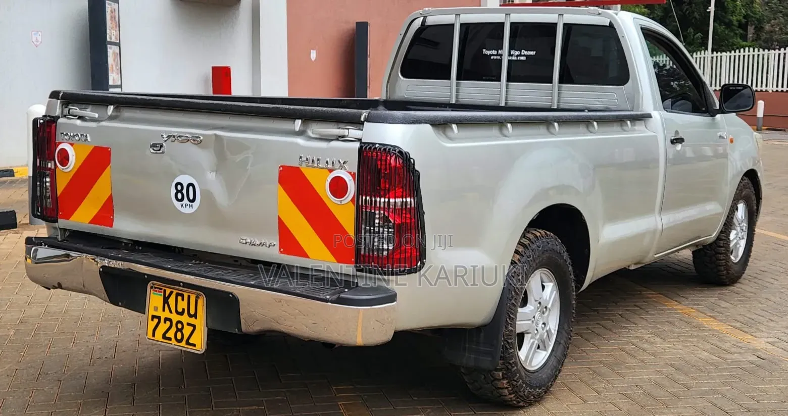 Toyota Hilux 2012 Gray
