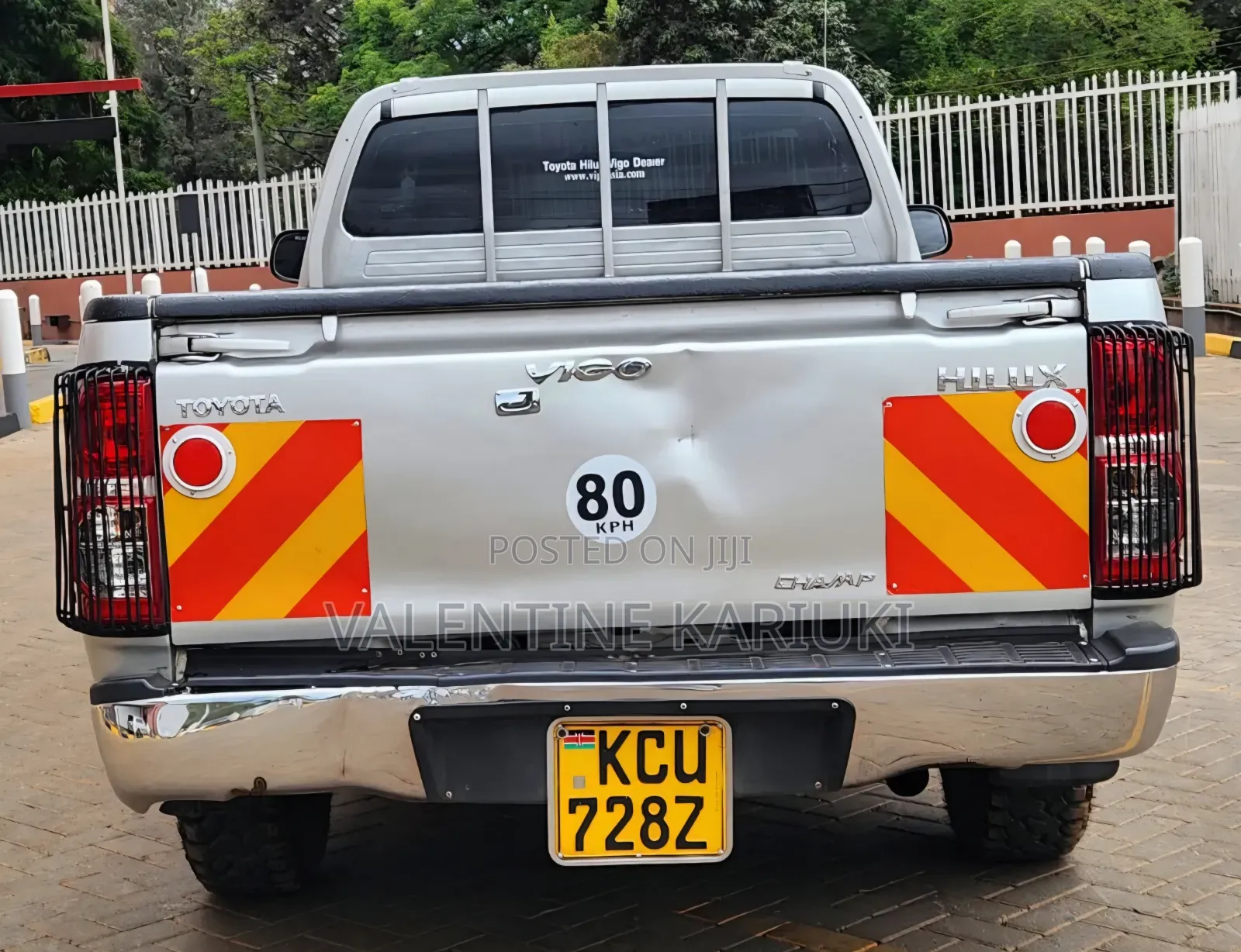 Toyota Hilux 2012 Gray