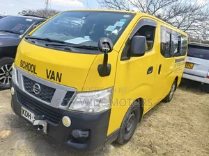Nissan Caravan (Urvan) 2014 Yellow