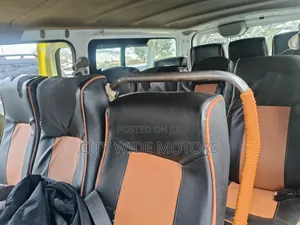 Nissan Caravan (Urvan) 2014 Yellow