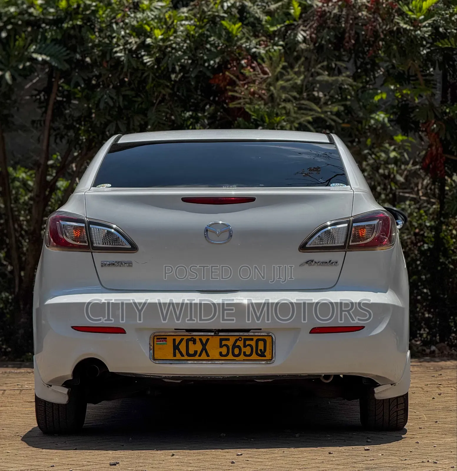 Mazda Axela 2013 White