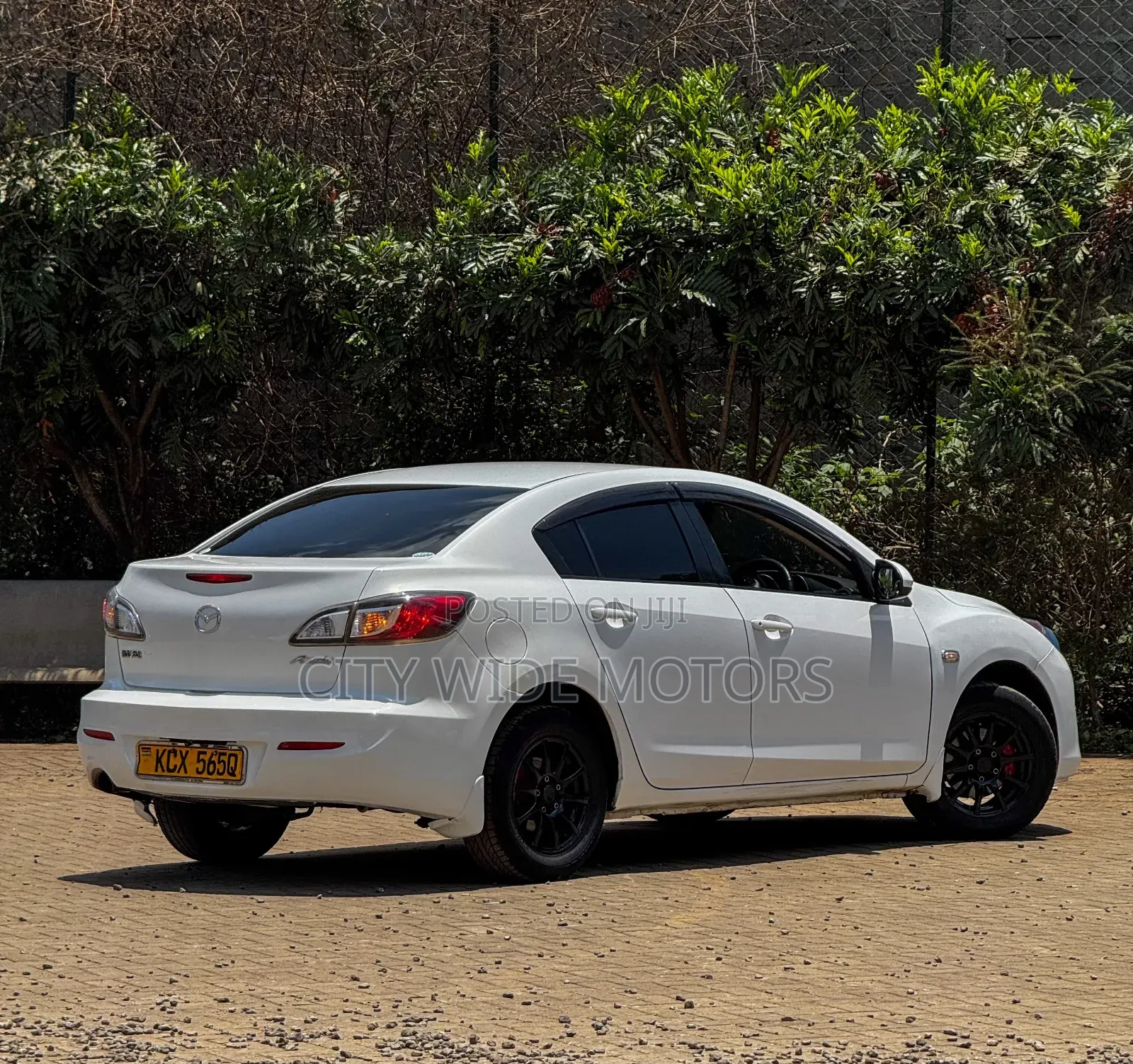 Mazda Axela 2013 White