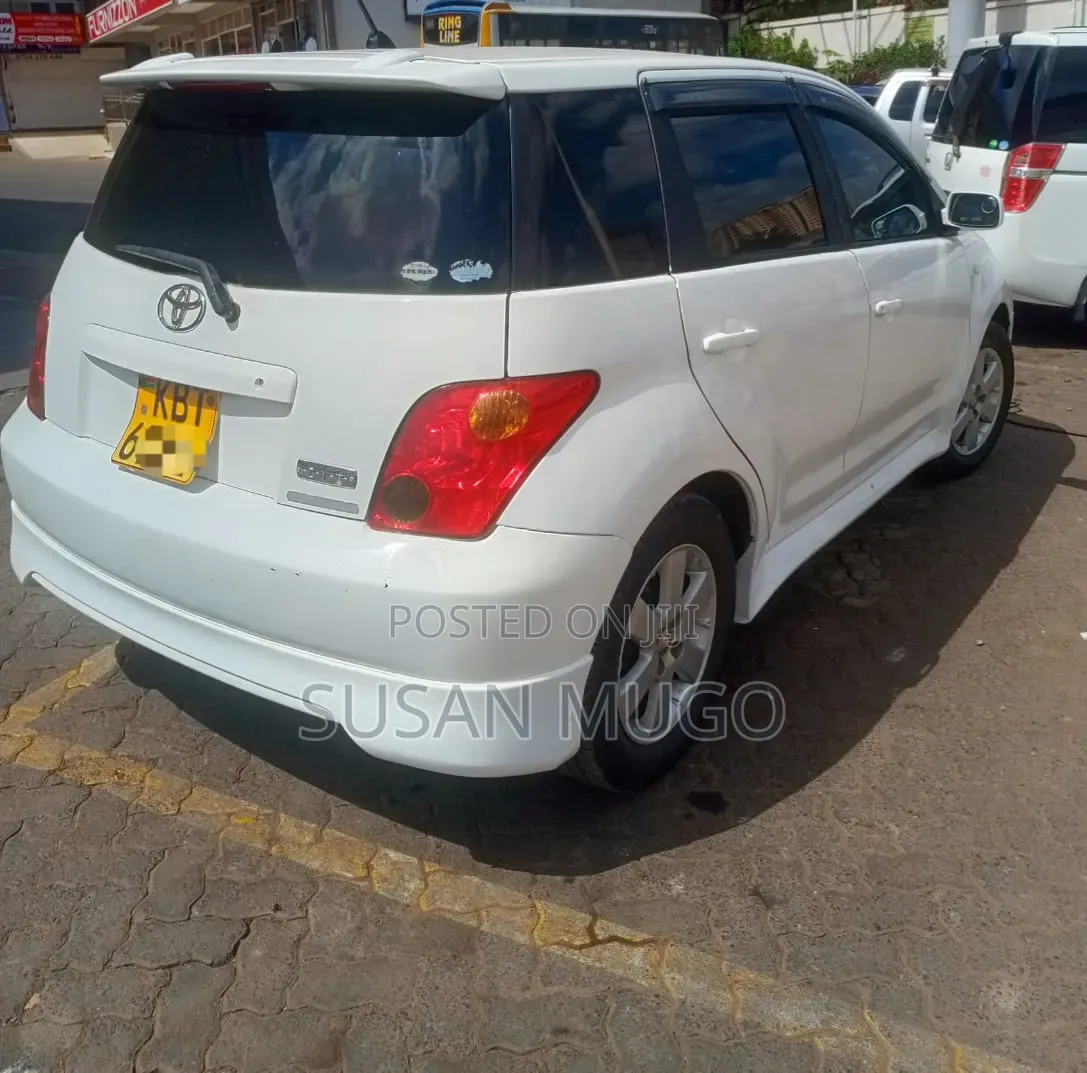 Toyota IST 2006 White