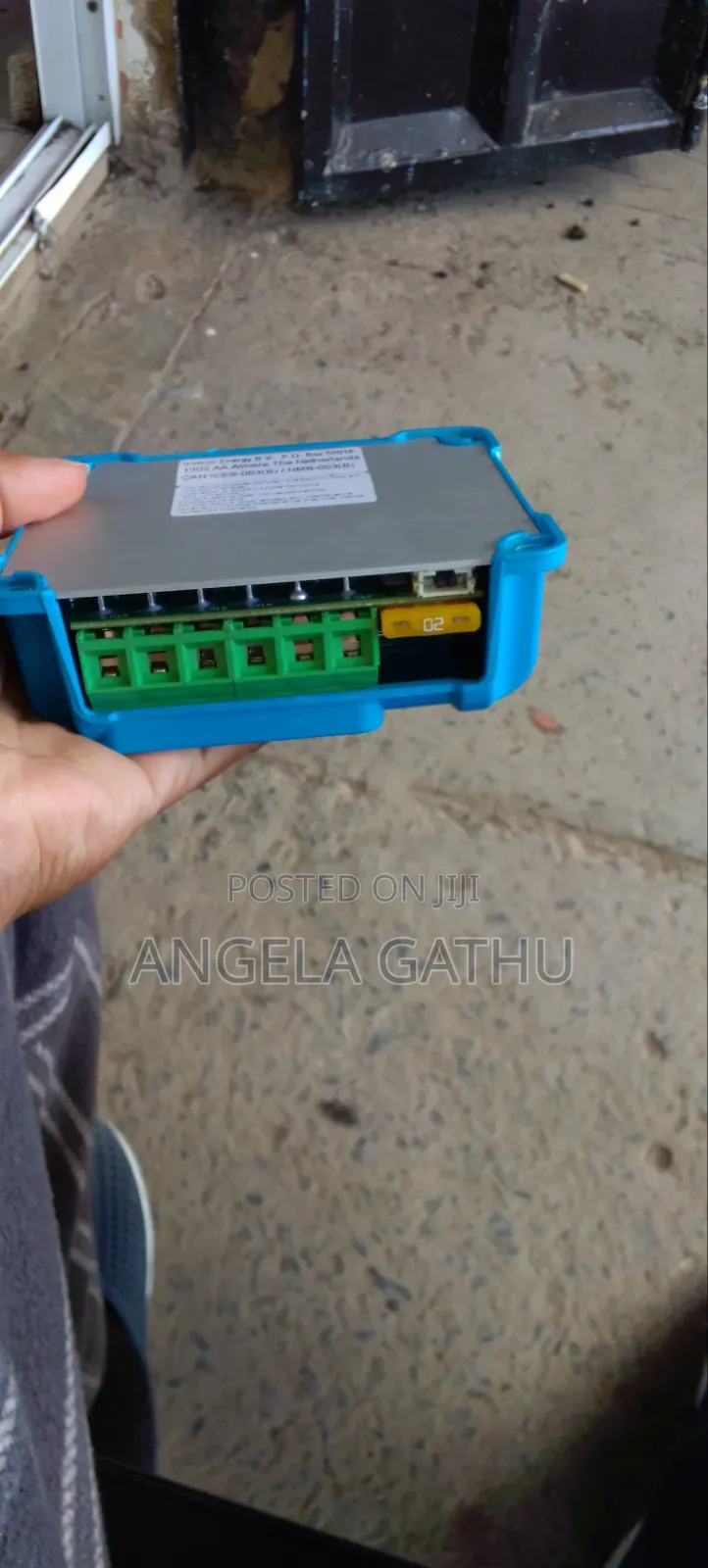Blue Solar Charge Controller MPPT 75 | 15 75V 12/24v 20A to 30A