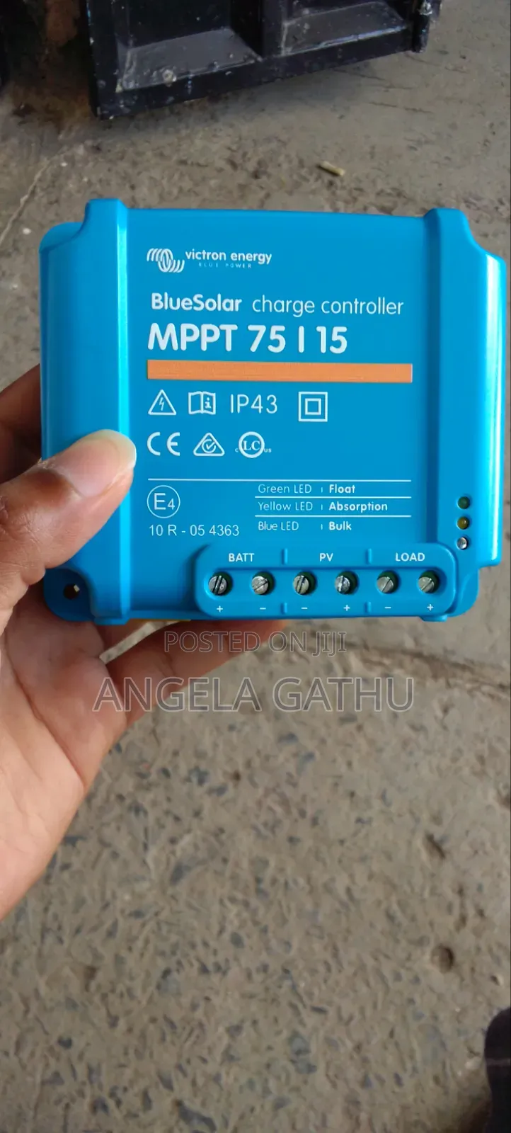 Blue Solar Charge Controller MPPT 75 | 15 75V 12/24v 20A to 30A