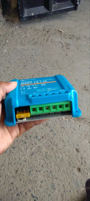 Blue Solar Charge Controller MPPT 75 | 15 75V 12/24v 20A to 30A