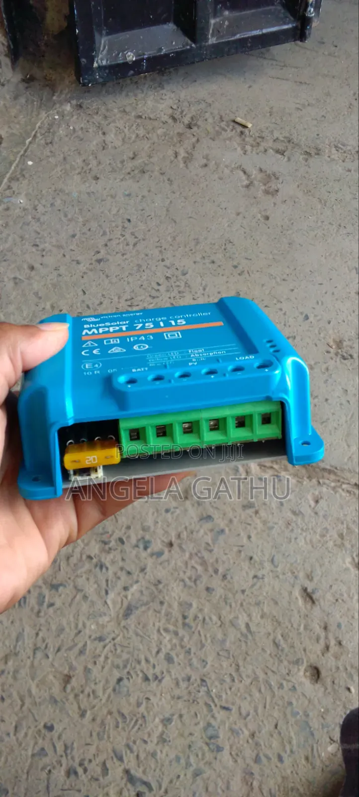 Blue Solar Charge Controller MPPT 75 | 15 75V 12/24v 20A to 30A