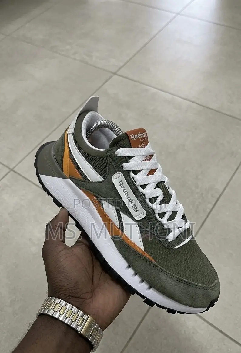 Quality Reebok CL Legacy AZ Size 40-45