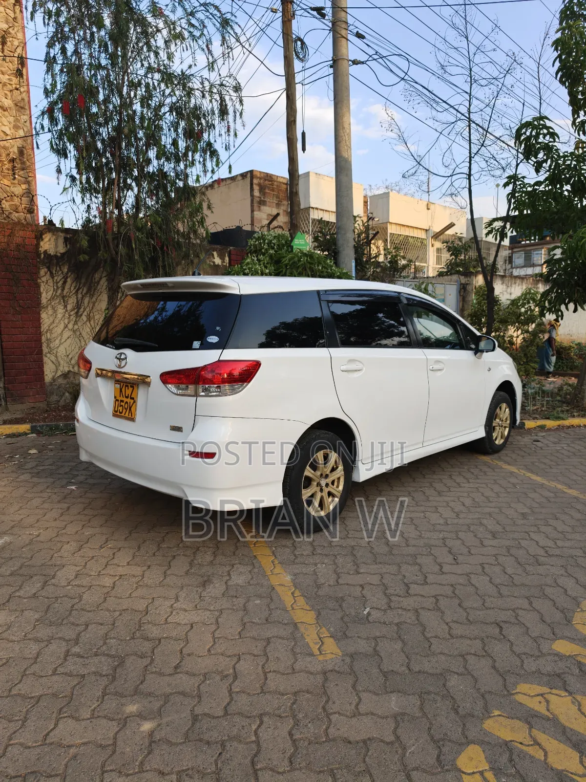 Toyota Wish 2012 Pearl