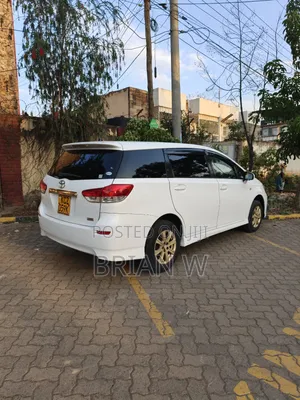 Toyota Wish 2012 Pearl