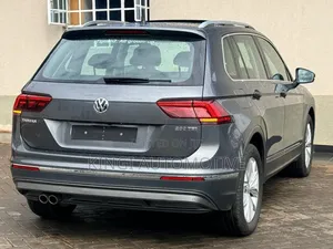 Volkswagen Tiguan 2019 Gray