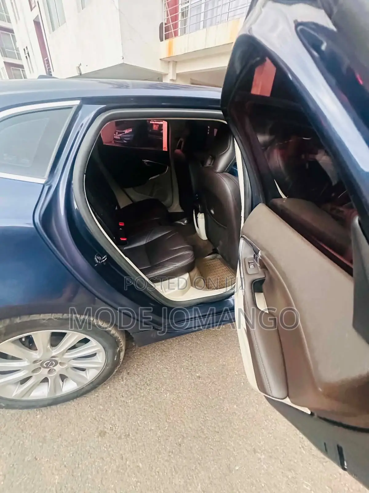 Volvo V40 2013 Blue