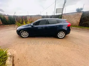 Volvo V40 2013 Blue