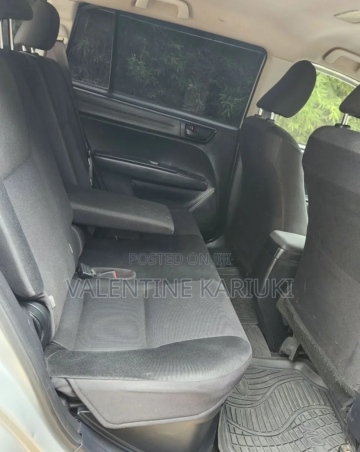 Toyota Corolla Fielder 2017 Silver