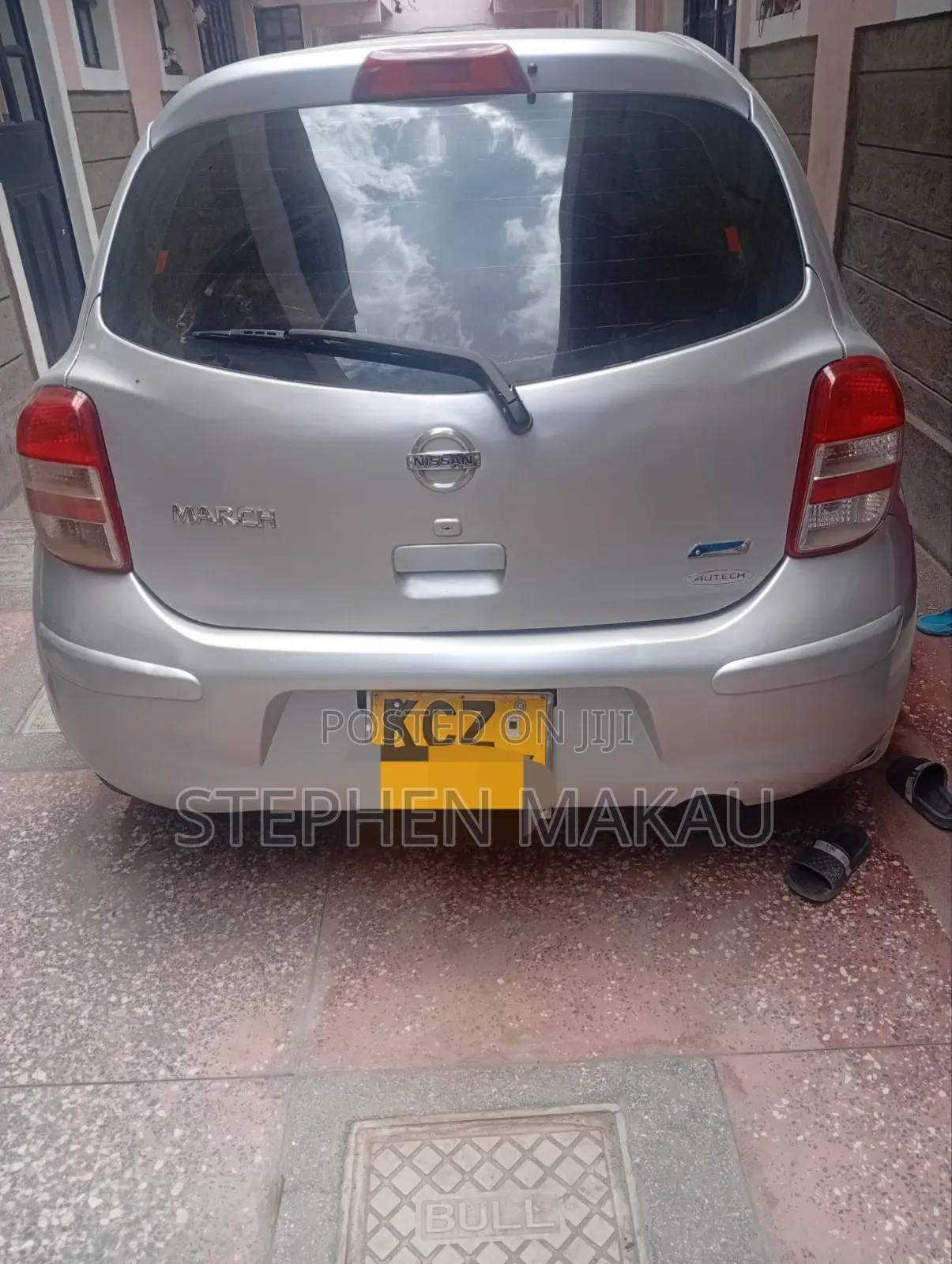 Nissan March 1.2 FWD 2012 Silver