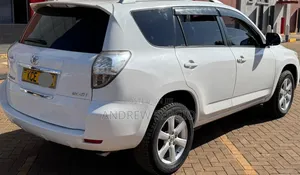 Toyota Vanguard 2009 White