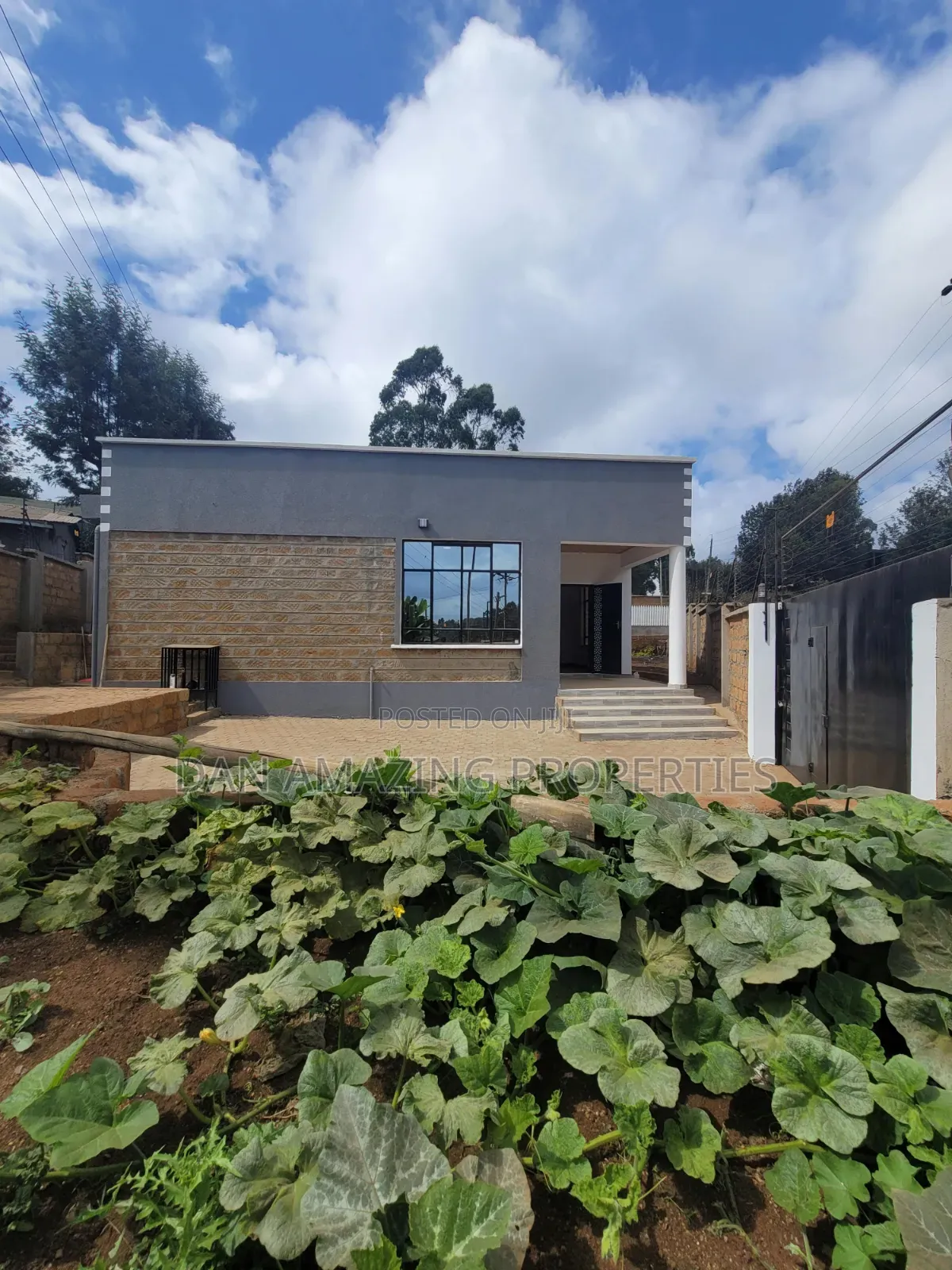 3bdrm Bungalow in Silanga Rd, Matasia for sale